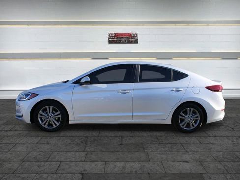 Used 2018 Hyundai Elantra Value Edition w/ Cargo Package FWD image 4