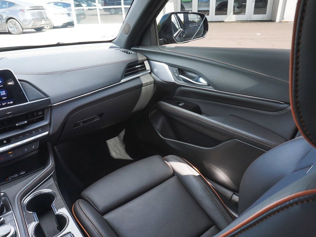 Used 2025 Cadillac CT4 V AWD/4WD image 50