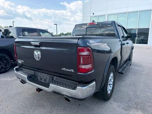 Used 2019 RAM 1500 Laramie AWD/4WD image 10