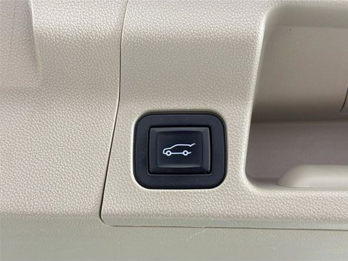 Used 2018 GMC Acadia Denali w/ Technology Package image 45