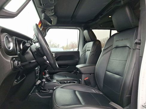 Certified 2022 Jeep Gladiator Overland w/ LED Lighting Group image 13