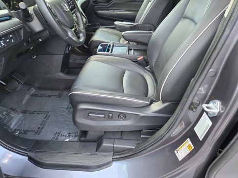 Certified 2025 Honda Odyssey Touring image 21
