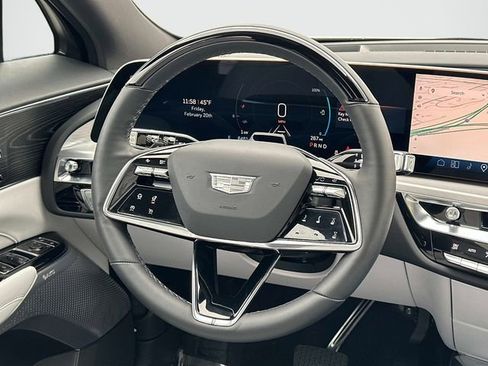 Used 2025 Cadillac Lyriq Sport image 6