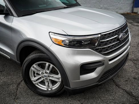 Used 2023 Ford Explorer XLT image 7