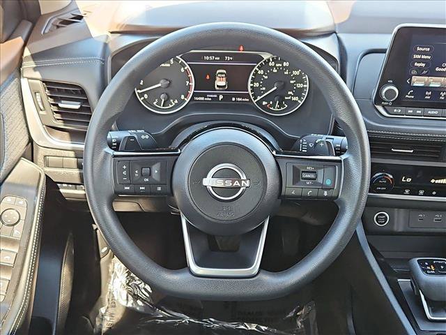 Used 2023 Nissan Rogue SV FWD image 14
