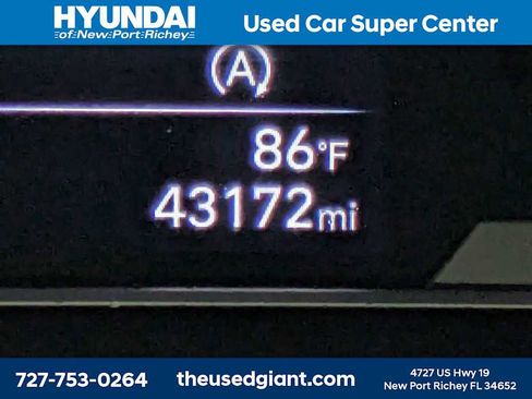 Certified 2022 Hyundai Tucson SEL FWD image 32