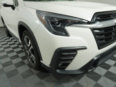 Used 2023 Subaru Ascent Limited image 10