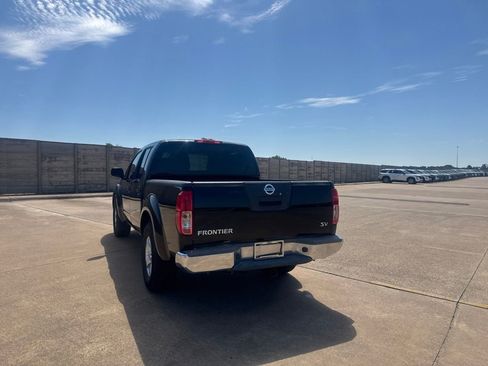Used 2012 Nissan Frontier SV w/ SV Premium Utility Pkg RWD image 16