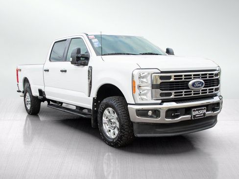 Used 2023 Ford F350 XLT AWD/4WD image 7