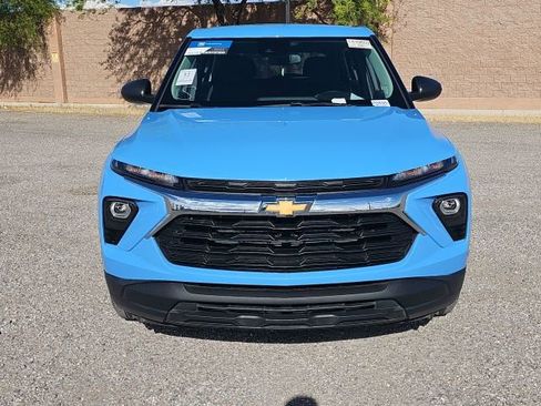 Used 2024 Chevrolet TrailBlazer LS w/ LS Convenience Package image 2
