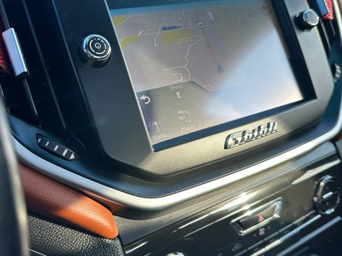 Used 2016 Maserati Ghibli S image 25