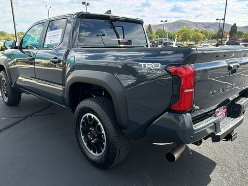 Used 2024 Toyota Tacoma TRD Off-Road image 5