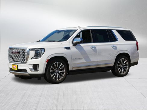 Used 2021 GMC Yukon Denali w/ Denali Ultimate Package AWD/4WD image 3