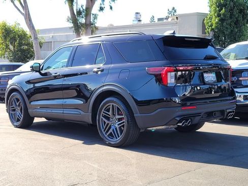 Used 2026 Ford Explorer ST w/ Sun And Sound Package AWD/4WD image 2
