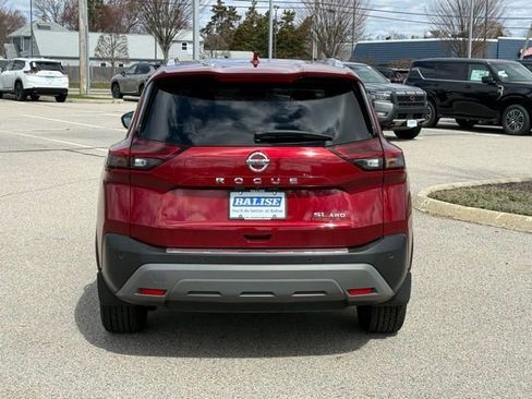 Used 2021 Nissan Rogue SL w/ Premium Package image 6