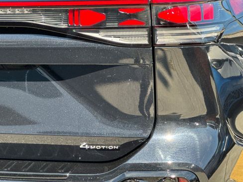 New 2026 Volkswagen Tiguan SEL R-Line AWD/4WD image 26