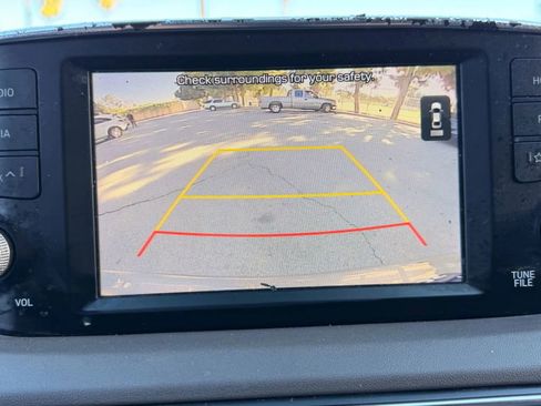 Used 2019 Hyundai Santa Fe SE FWD image 28