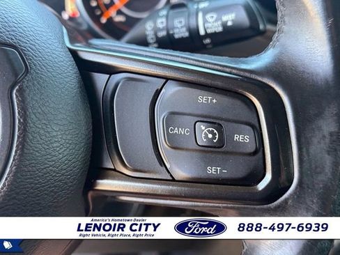 Used 2018 Jeep Wrangler Unlimited Sport S AWD/4WD image 21