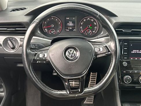 Used 2020 Volkswagen Passat 2.0T R-Line image 15