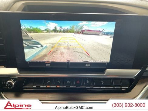 Certified 2024 GMC Sierra 1500 SLT AWD/4WD image 18