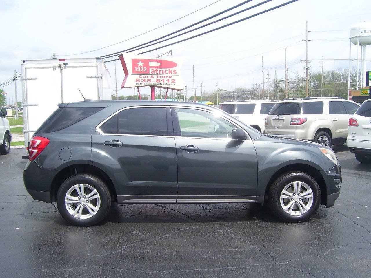 Used 2017 Chevrolet Equinox LS FWD image 2