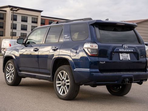 Used 2022 Toyota 4Runner TRD Sport image 5