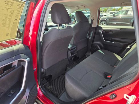 Used 2019 Toyota RAV4 LE w/ All Weather Liner Package FWD image 16