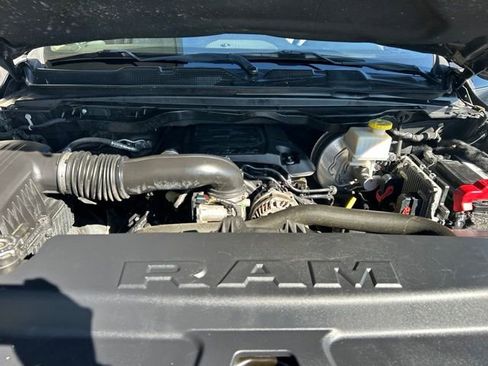 Used 2019 RAM 1500 Big Horn AWD/4WD image 9