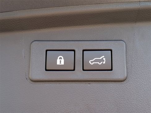 Certified 2025 Subaru Outback Limited w/ Popular Package #2 image 10