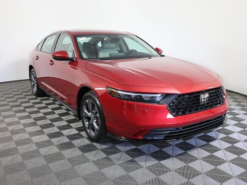 New 2026 Honda Accord EX-L image 3