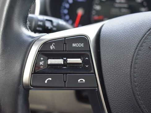 Used 2019 Kia Sorento EX w/ EX Touring Package image 24