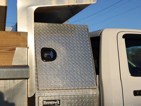 Used 2017 RAM 5500 Tradesman w/ Power & Remote Entry Group image 44