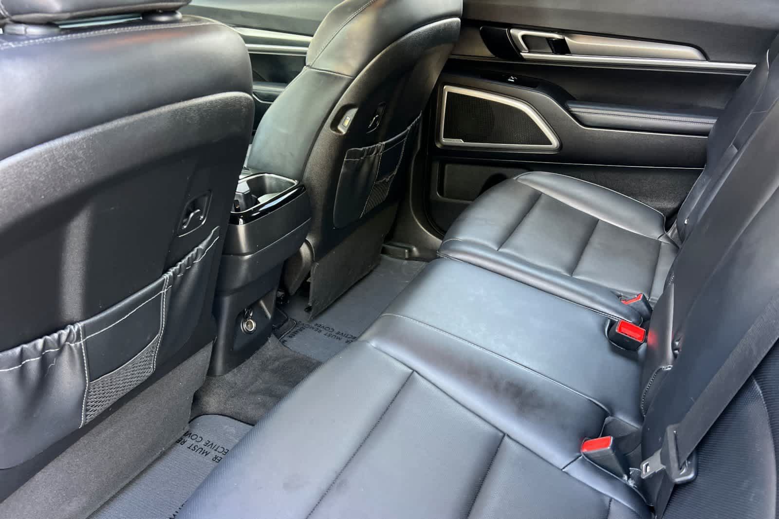 Used 2022 Kia Telluride LX AWD/4WD image 4