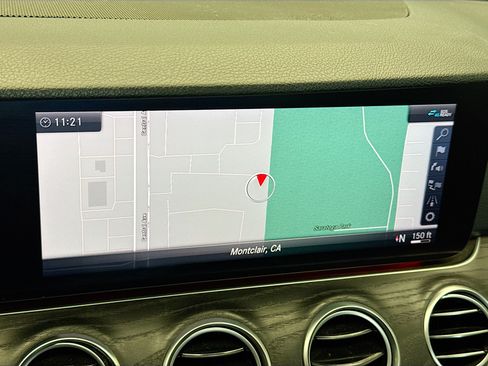 Used 2020 Mercedes-Benz E 350 Sedan image 9