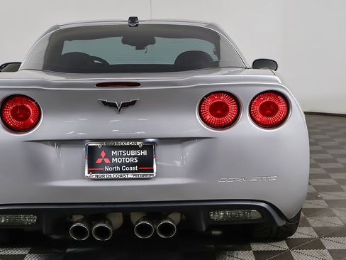 Used 2005 Chevrolet Corvette Coupe w/ Preferred Equipment Group RWD image 13