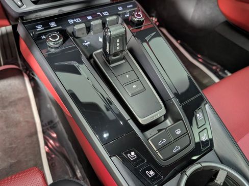 Certified 2025 Porsche 911 Carrera 4 GTS image 32