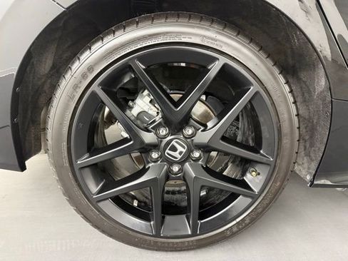 Used 2024 Honda Civic Sport image 10