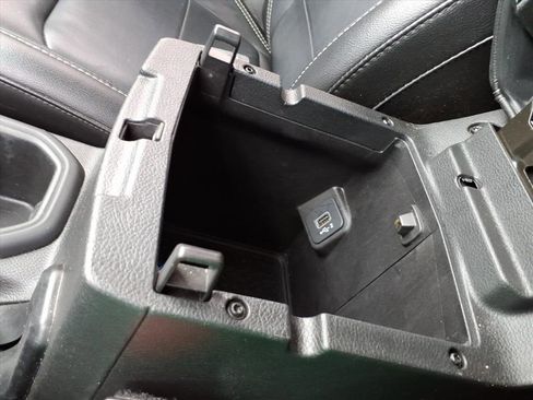 Used 2022 Jeep Wrangler Unlimited Sahara w/ Safety Group image 30