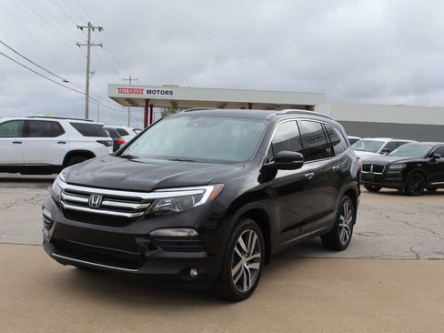 Used 2018 Honda Pilot Elite image 11