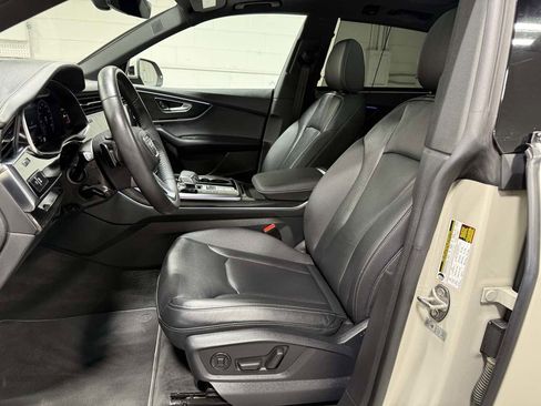 Used 2020 Audi Q8 Prestige image 16