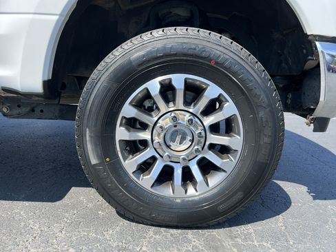Used 2021 Ford F250 Lariat AWD/4WD image 12