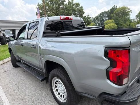 Used 2025 Chevrolet Colorado W/T RWD image 12
