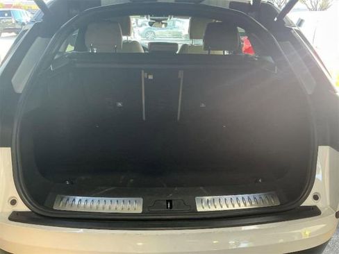Used 2020 Land Rover Range Rover Velar S image 6