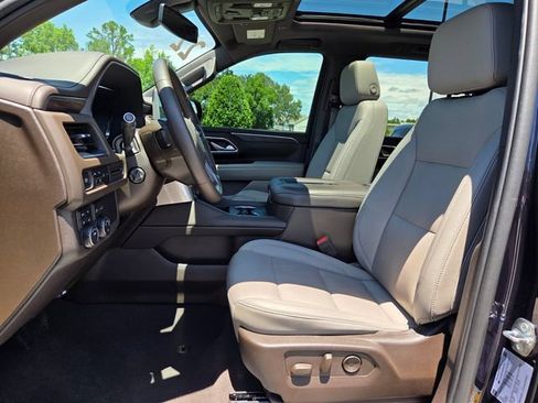 Used 2022 Chevrolet Tahoe LT w/ LT Signature Plus Package AWD/4WD image 9