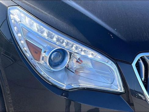 Used 2017 Buick Enclave Premium image 30