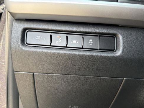 Used 2021 Kia Telluride LX FWD image 13