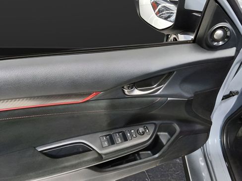 Used 2021 Honda Civic Type R image 2