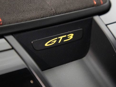 Certified 2024 Porsche 911 GT3 RWD image 18