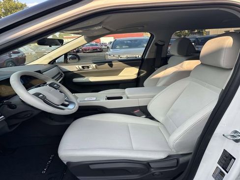 New 2026 Hyundai Santa Fe SE image 6