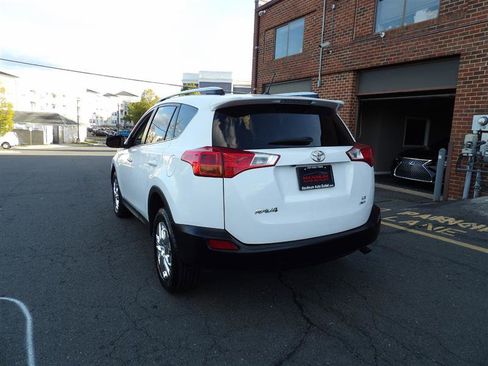 Used 2015 Toyota RAV4 LE image 5